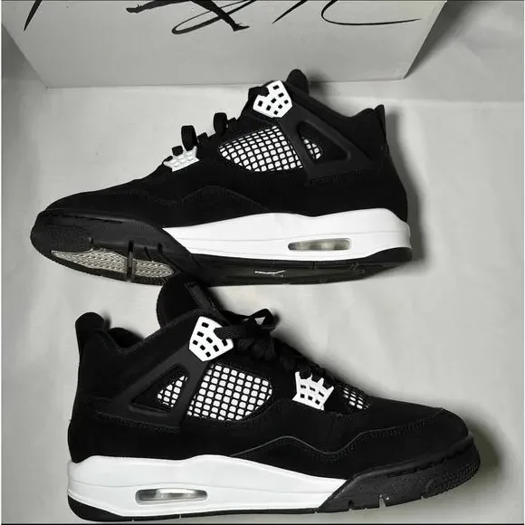 Size 10.5 - Nike Air Jordan 4 Retro White Thunder Men's Shoes